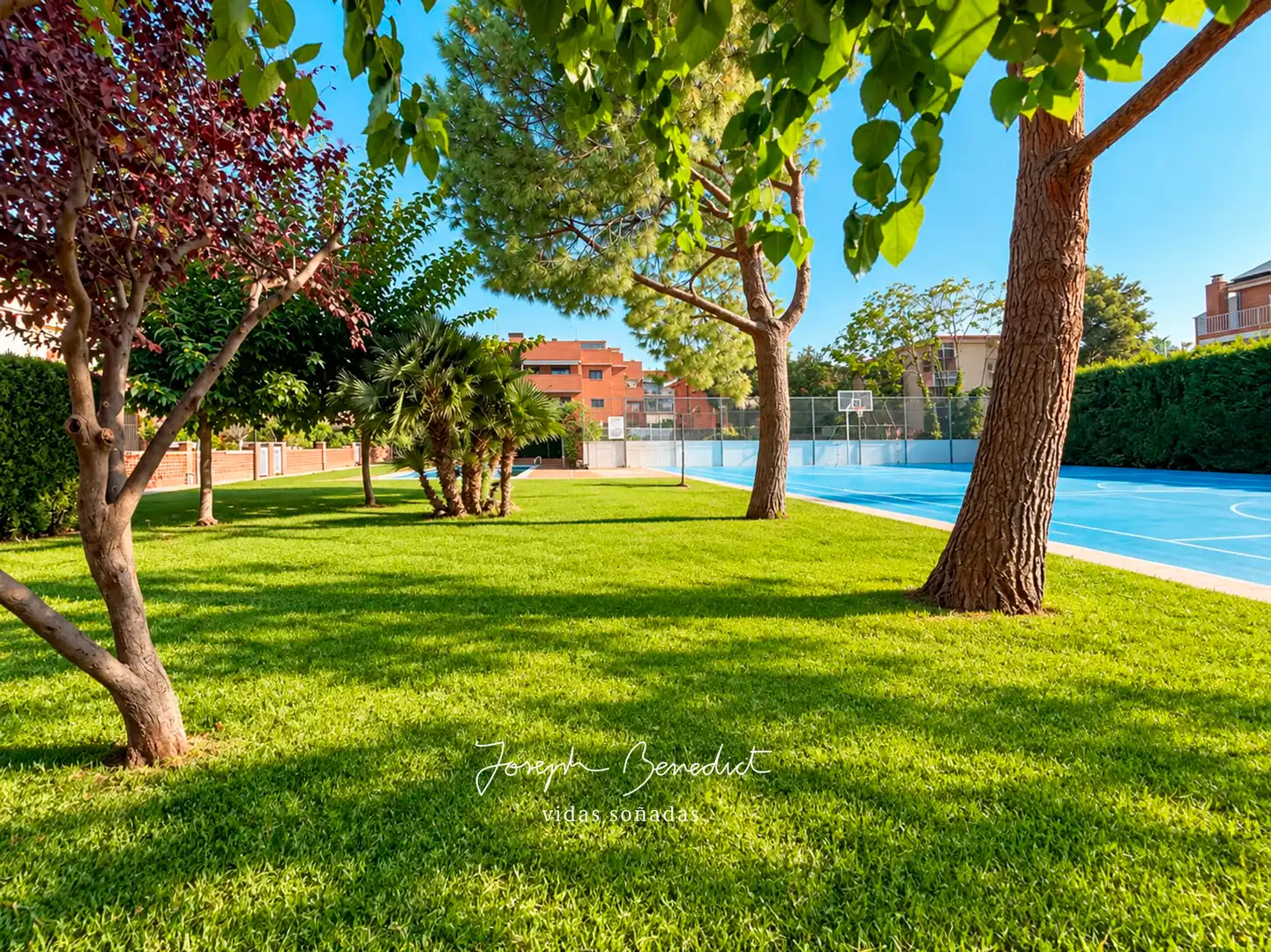 Piscina de Casa o chalet en venta en Castelldefels con Aire acondicionado, Calefacción y Jardín privado