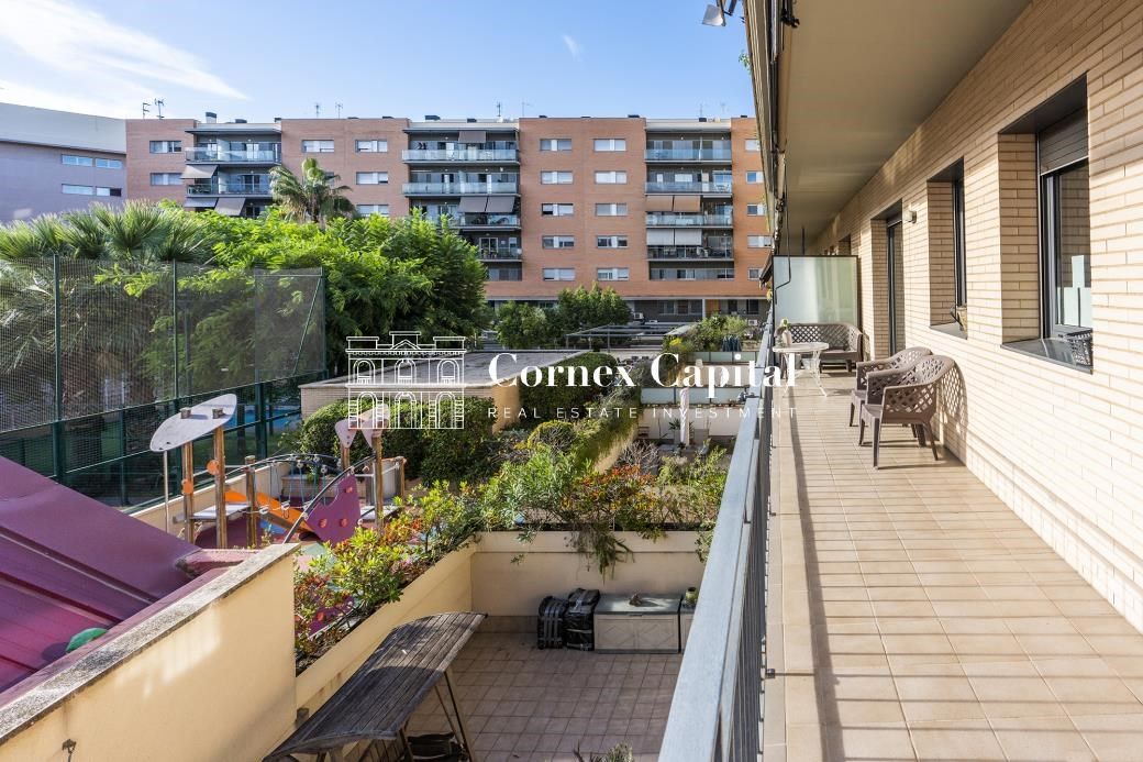 Terrassa de Pis en venda en  Barcelona Capital amb Aire condicionat, Calefacció i Jardí privat