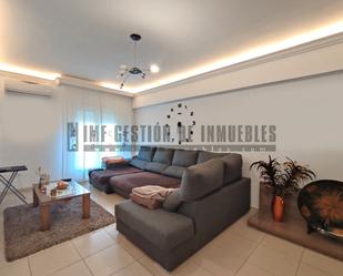 Living room of House or chalet for sale in Vélez-Málaga  with Air Conditioner, Terrace and Balcony