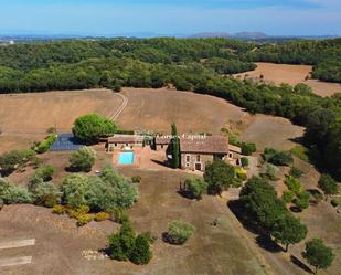 Finca rústica en venda en La Bisbal d'Empordà amb Terrassa i Piscina