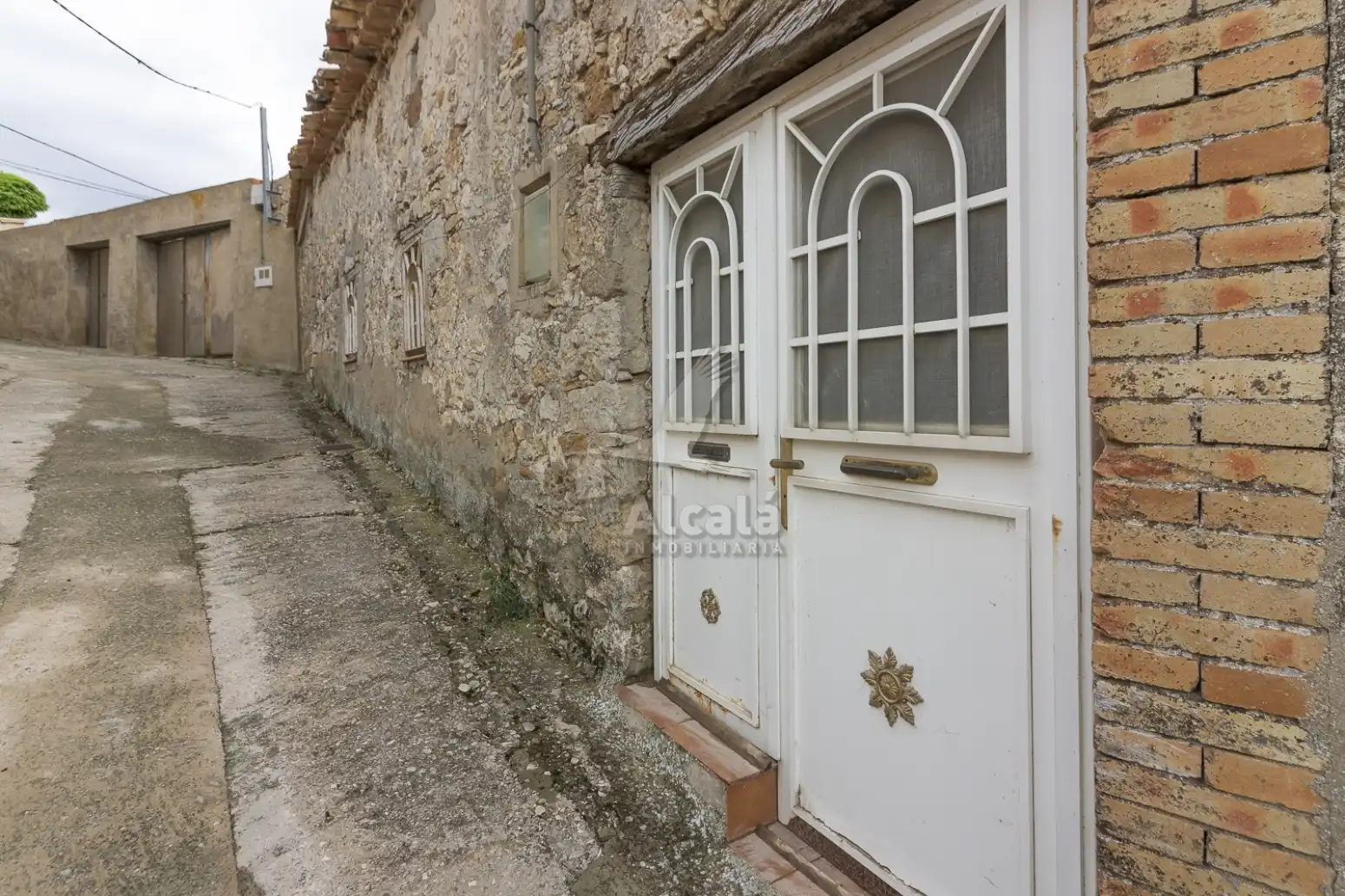 Vista exterior de Casa adosada en venda en Baraona amb Traster