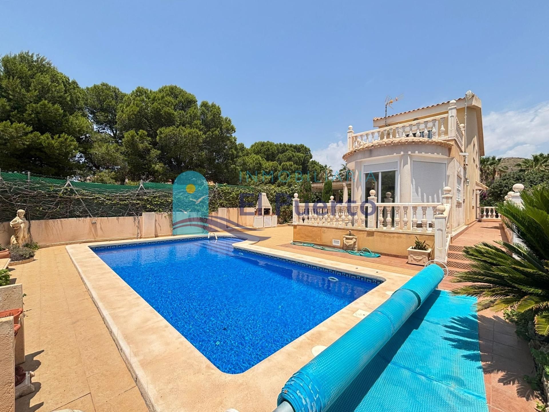 Piscina de Casa o xalet en venda en Cartagena amb Aire condicionat, Calefacció i Jardí privat