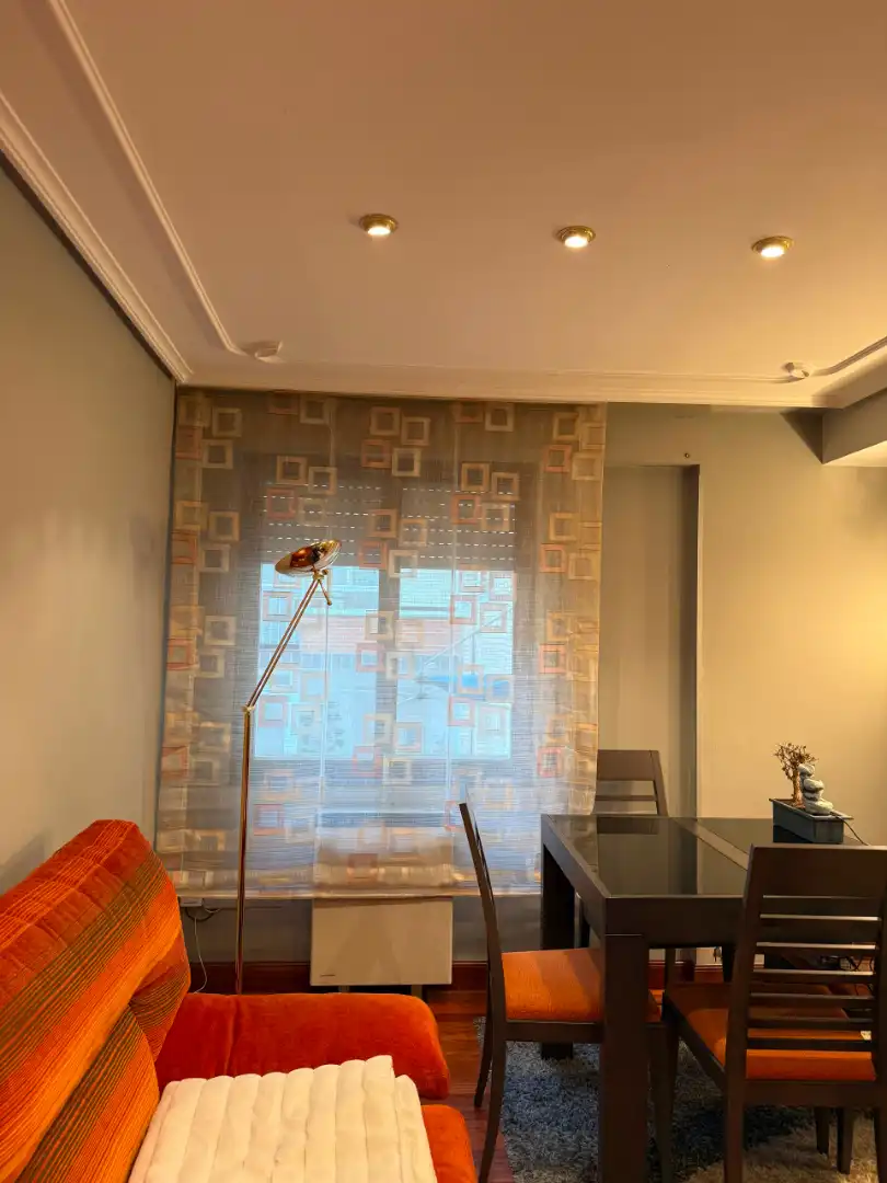 Comedor de Piso en venta en Barakaldo  con Calefacción, Parquet y Amueblado