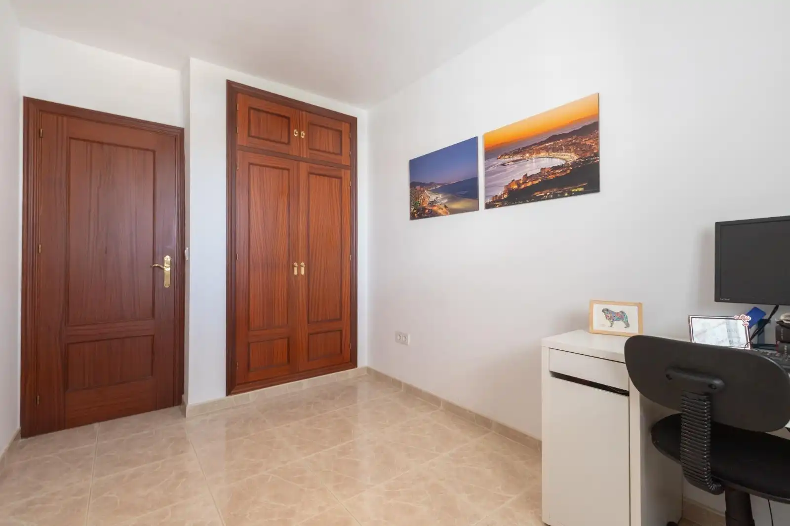 Dormitori de Apartament en venda en Los Boliches 