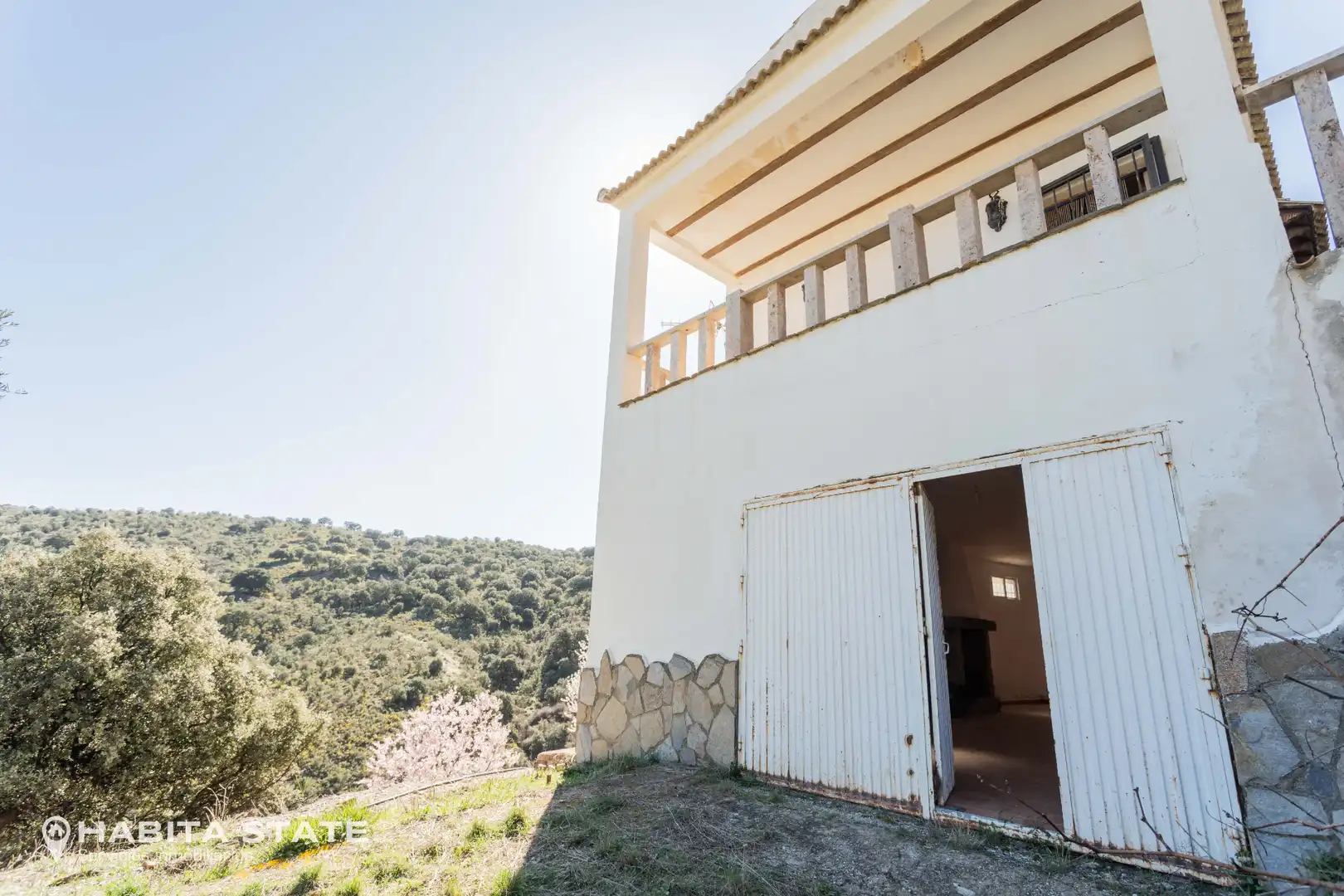Vista exterior de Casa o xalet en venda en Macael amb Jardí privat, Terrassa i Moblat