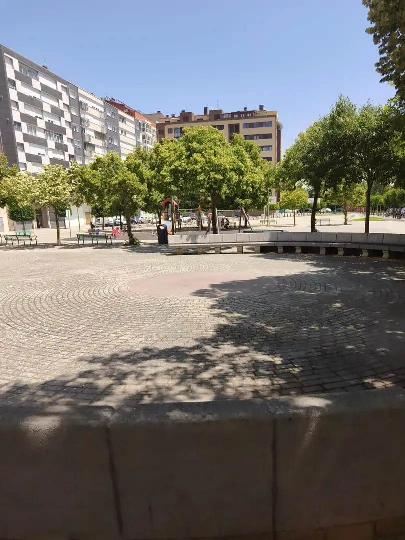 Vista exterior de Pis en venda en Burgos amb Calefacció i Traster