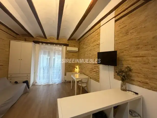 Vista exterior de Piso de alquiler en Valencia con Aire acondicionado, Calefacción y Parquet