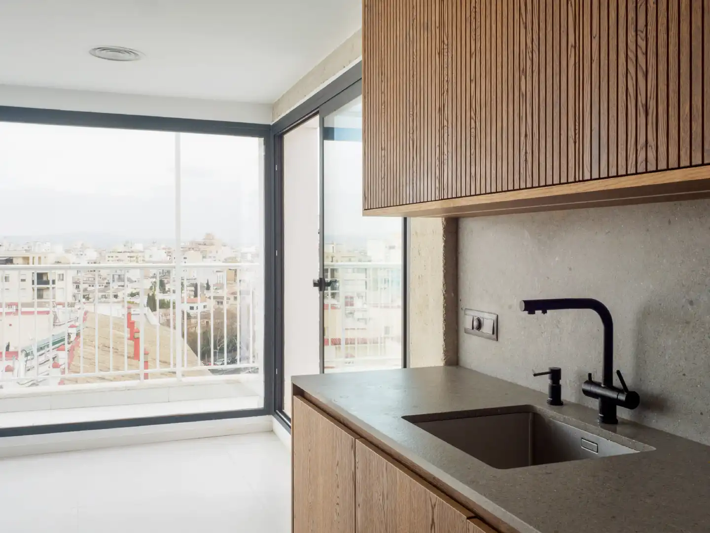 Balcony of Attic for sale in  Palma de Mallorca  with Air Conditioner and Terrace