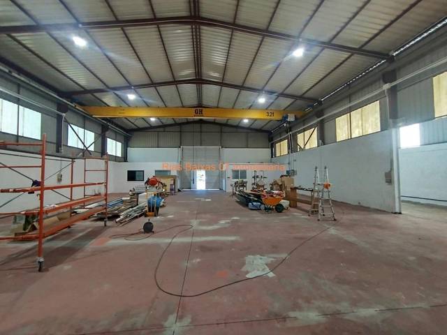 Nave industrial en Alquiler en Ponteareas