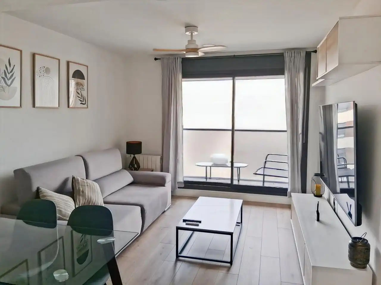 Wohnzimmer von Wohnung zum Verkauf in Madrid mit Klimaanlage, Heizung und Terrasse