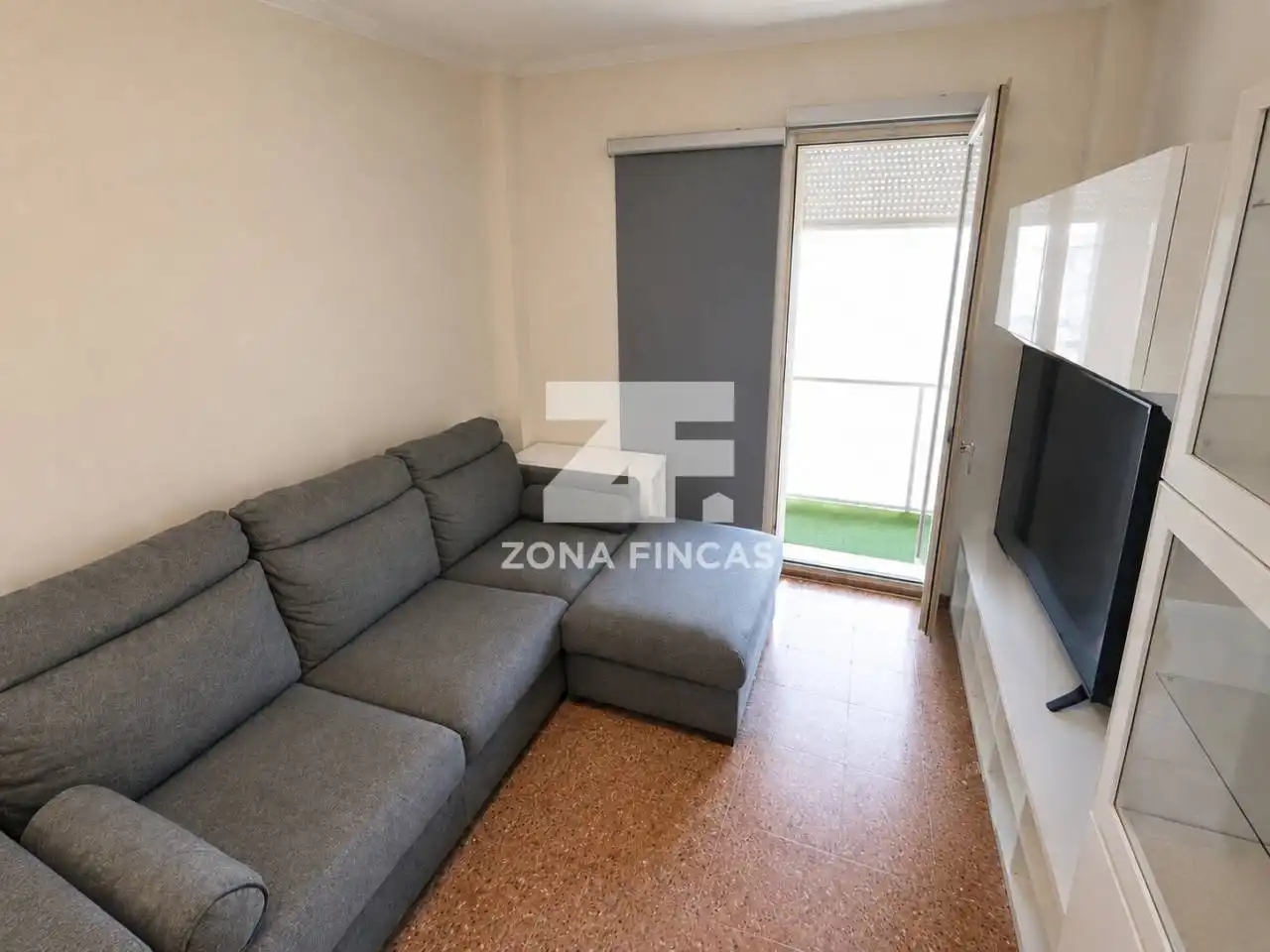 Sala d'estar de Pis en venda en Santa Coloma de Gramenet amb Aire condicionat i Balcó