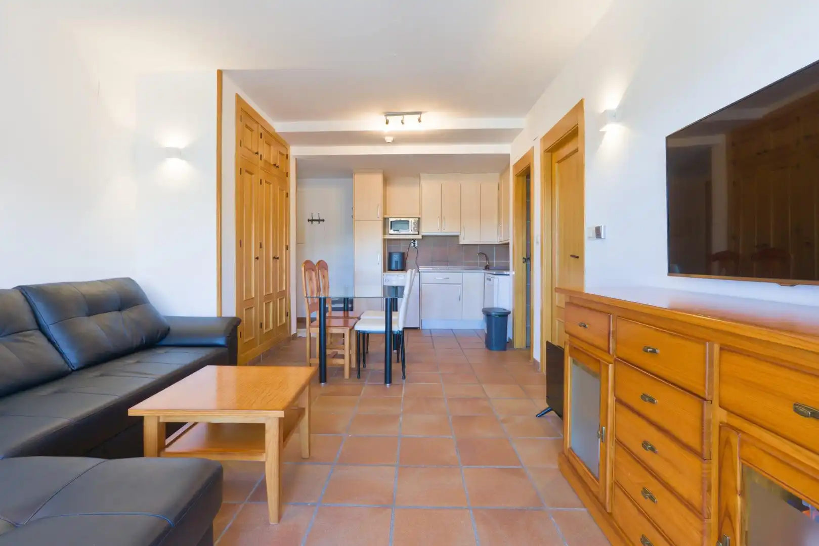 Sala de estar de Apartamento en venta en Sierra Nevada con Terraza, Trastero y Amueblado