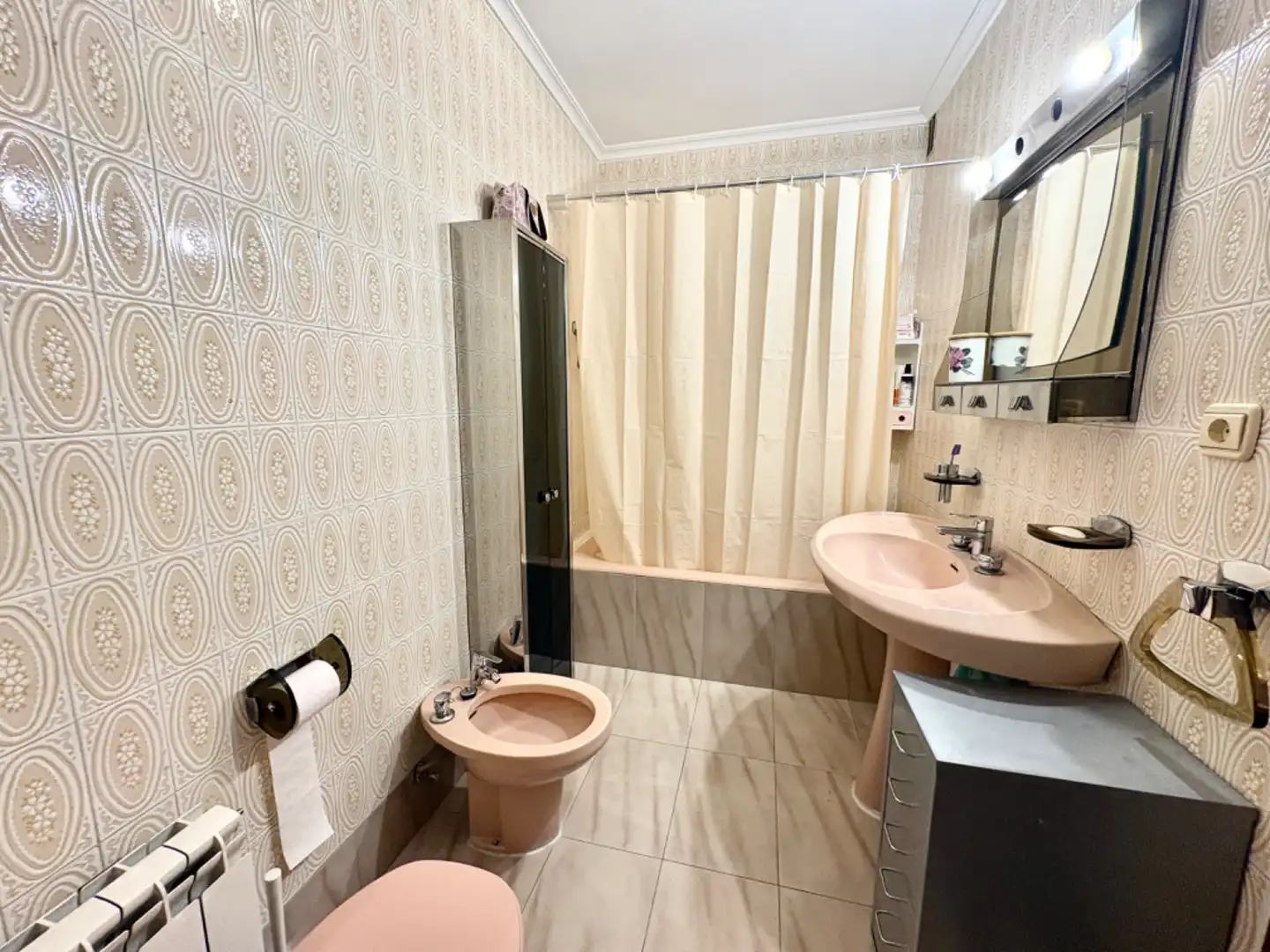 Badezimmer von Wohnung zum Verkauf in Valladolid mit Heizung, Parkett und Terrasse