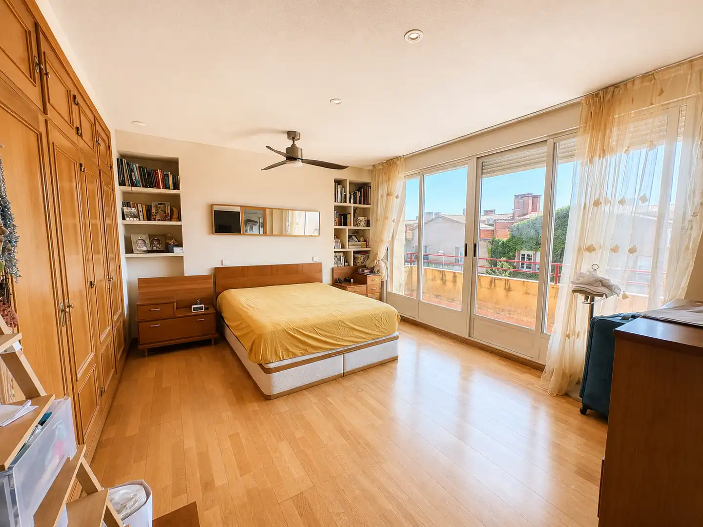 Habitación de Casa adosada en venta en Torrelodones con Piscina comunitaria