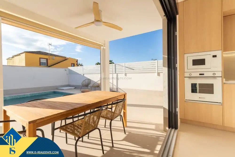 Chalet con piscina en venta en Zona Carrefour - Urbanizaciones, imagen 6