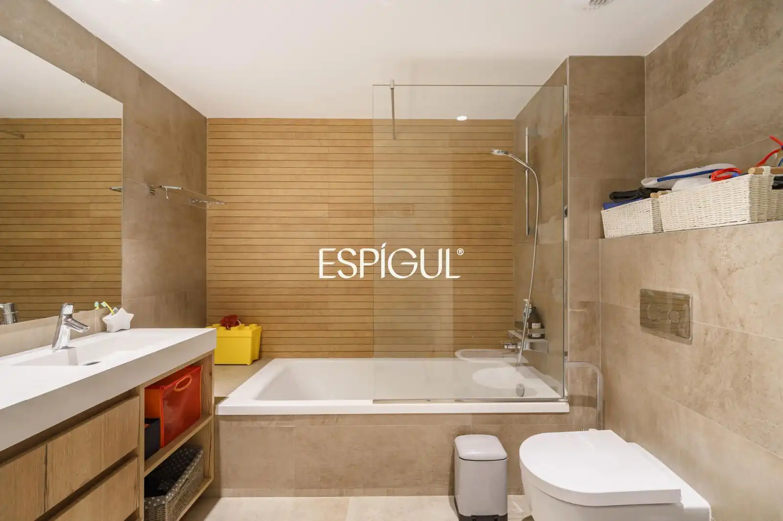 Baño de Piso en venta en Sant Cugat del Vallès con Aire acondicionado, Calefacción y Terraza