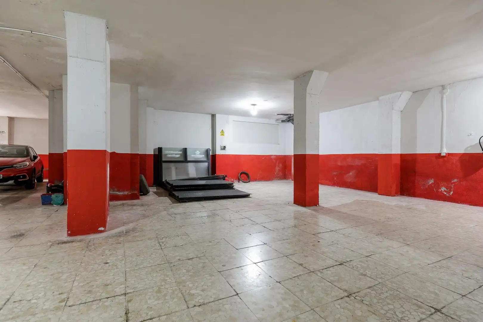 Local en venta en Calle LOMA DE DILAR, Crta. De la Sierra