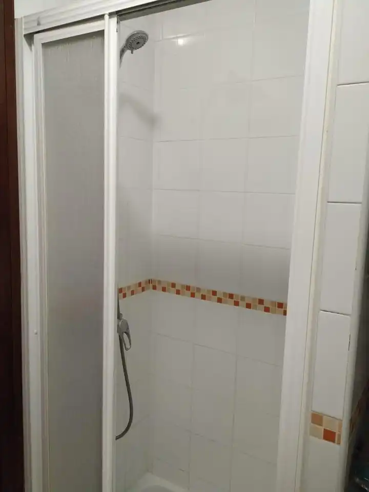 Bany de Pis de lloguer en Sevilla amb Aire condicionat i Moblat