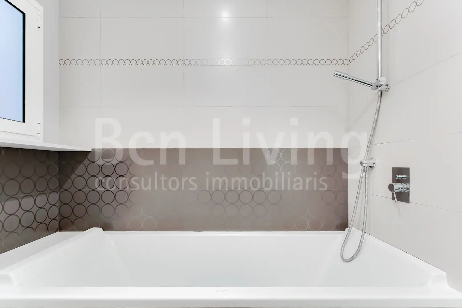 Flat for rent in Carrer de Josep Irla i Bosch, 6, Barri de les Corts