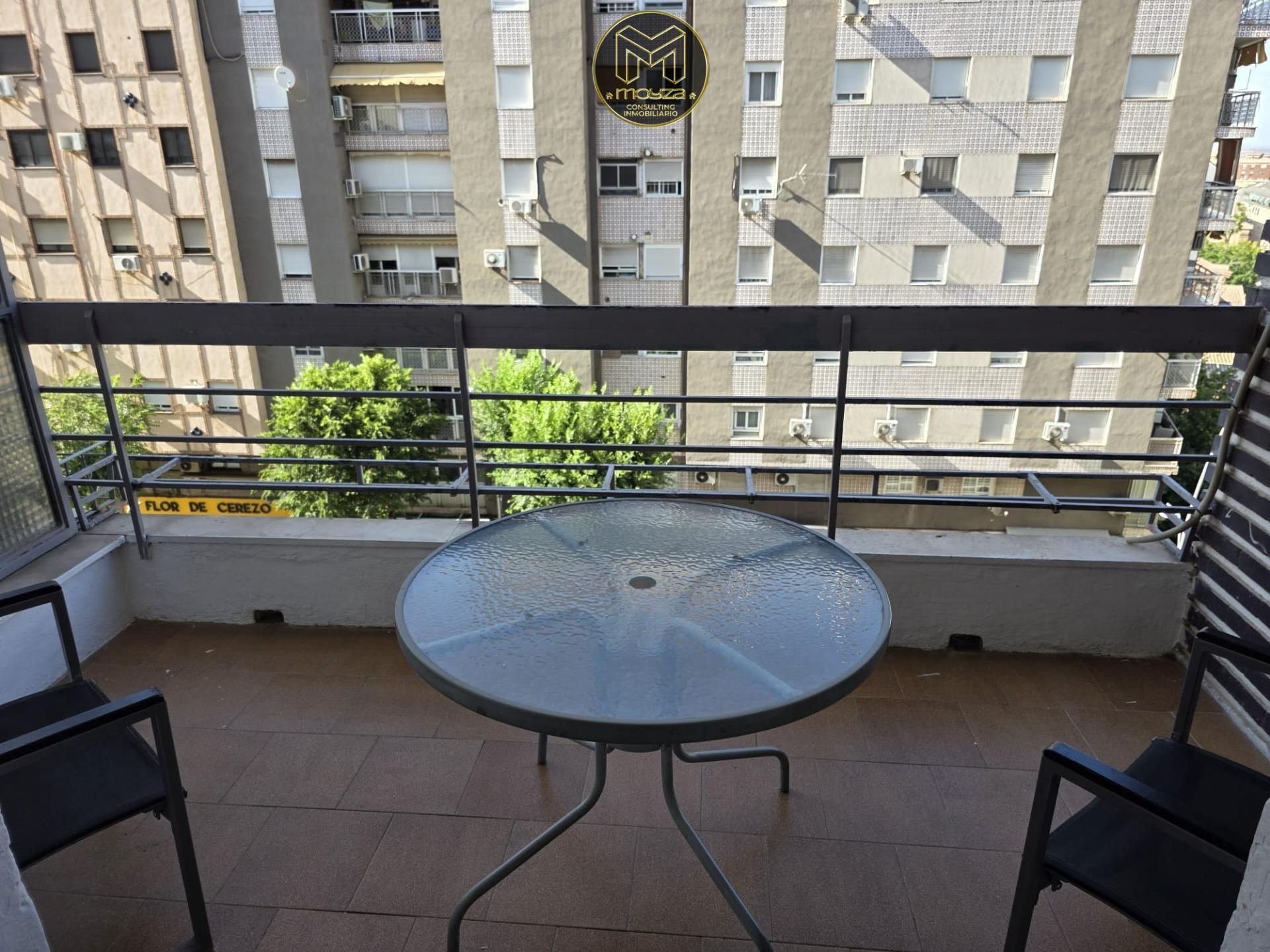 Terrassa de Pis de lloguer en  Jaén Capital amb Aire condicionat i Balcó
