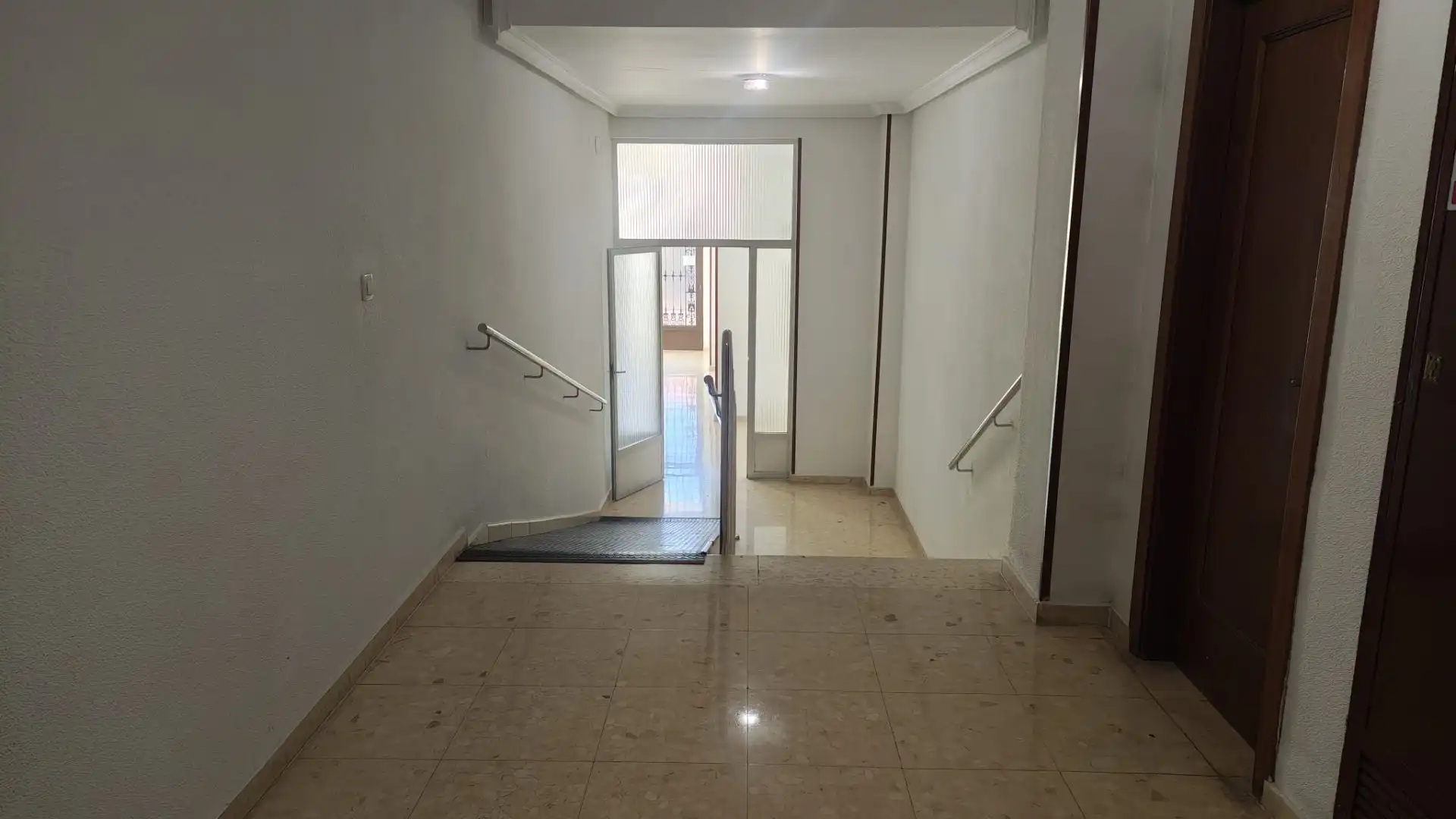 Piso en venta en Argamasilla de Calatrava con Aire acondicionado, Calefacción y Terraza