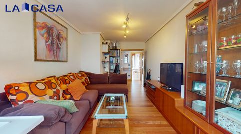 Foto 3 de Piso en venta en Calle Pintor Rosales, Colindres, Cantabria