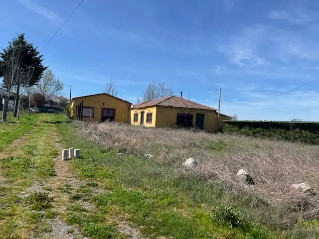 Gebäude zum Verkauf in Vecinos