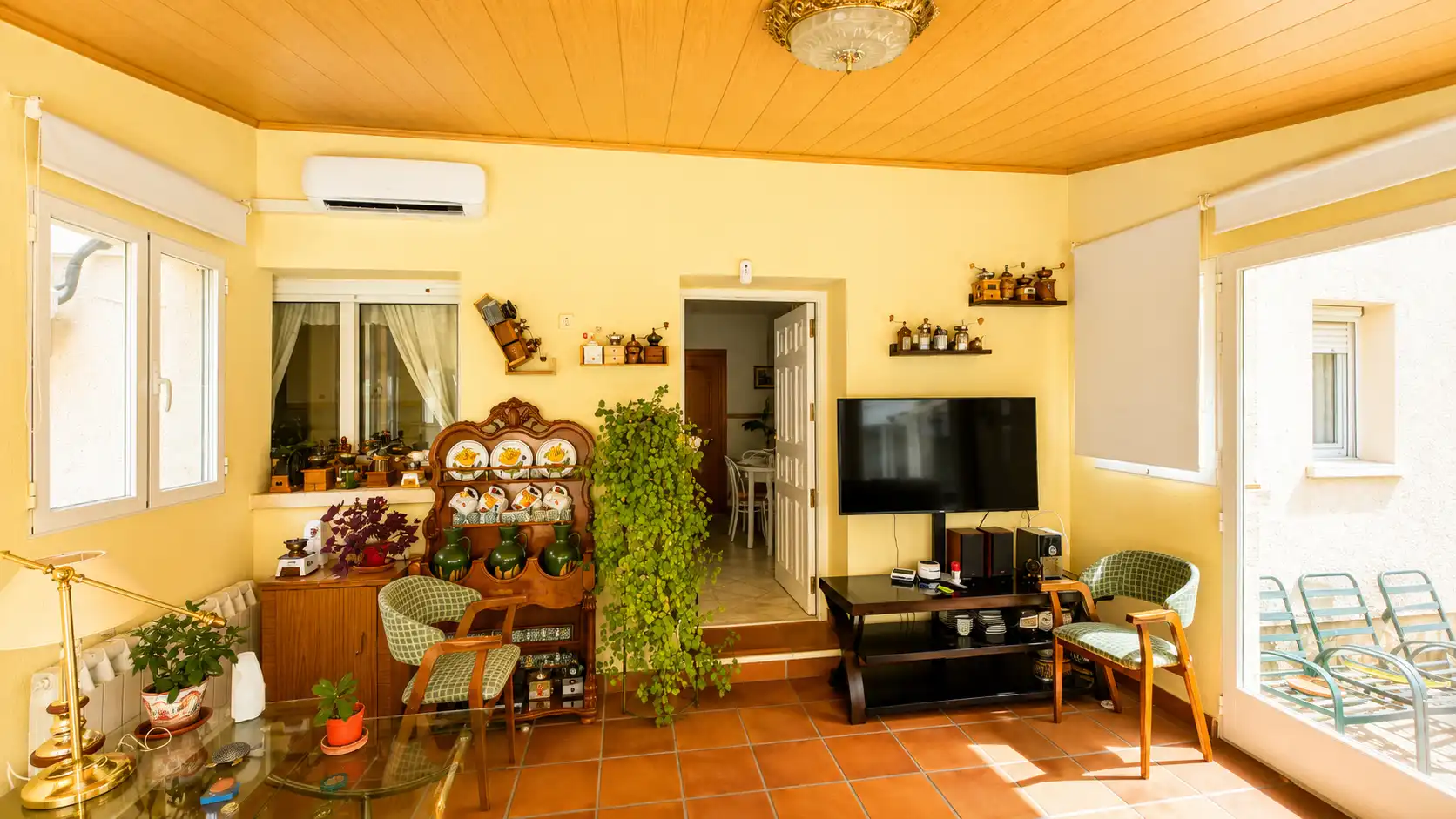 Living room of Houses for sale in San Lorenzo de El Escorial  with Air Conditioner, Heating and Private garden