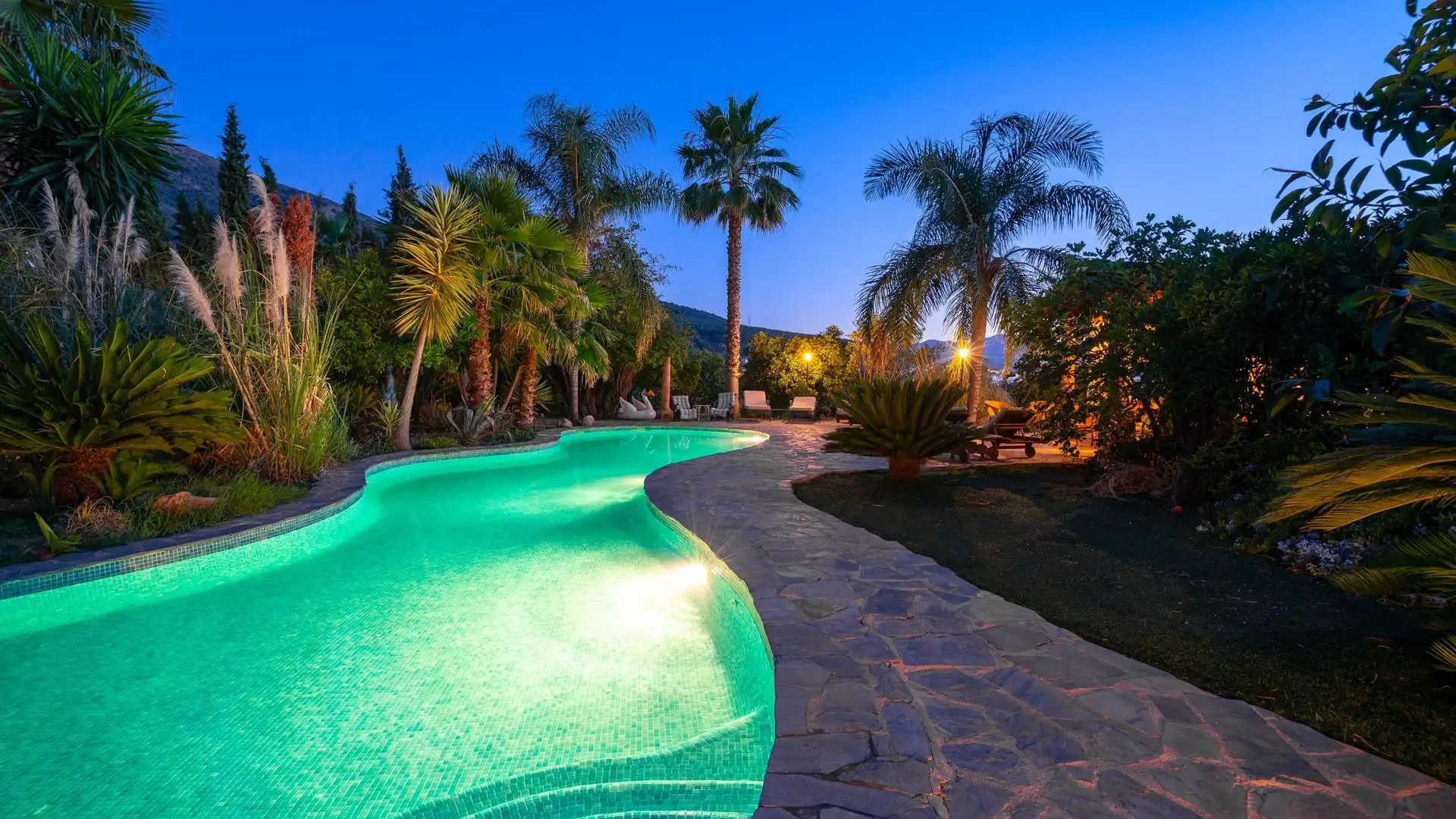 Piscina de Casa o chalet en venta en Alhaurín El Grande con Jardín privado y Piscina comunitaria