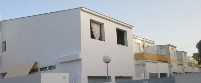 Vista exterior de Casa adosada en venda en Jerez de la Frontera amb Terrassa
