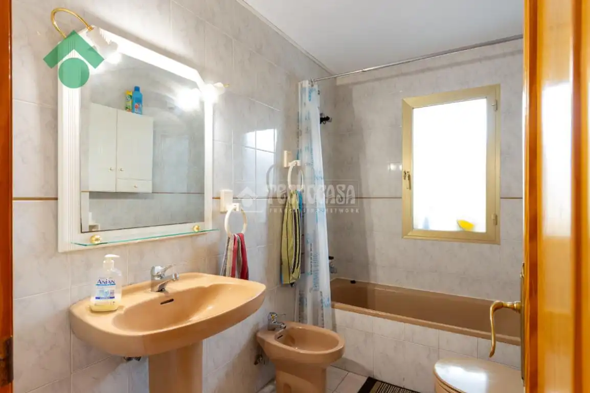 Badezimmer von Wohnung zum Verkauf in Almuñécar mit Terrasse, Möbliert und Balkon