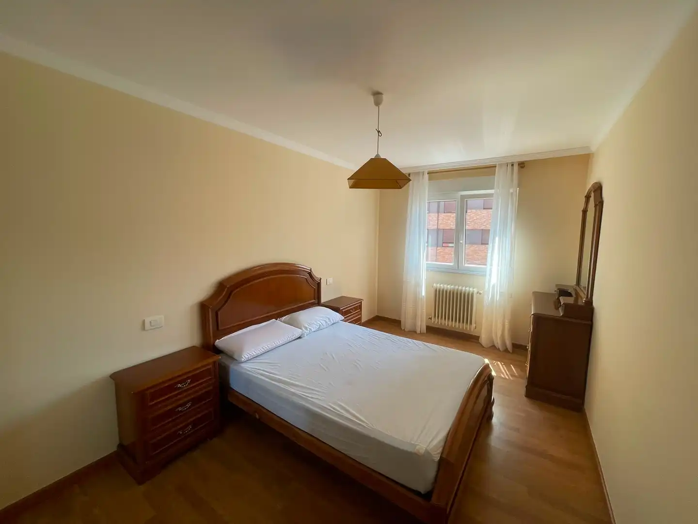 Bedroom of Apartments for rent in Lugo  with Heating, Parquet flooring and Storage room