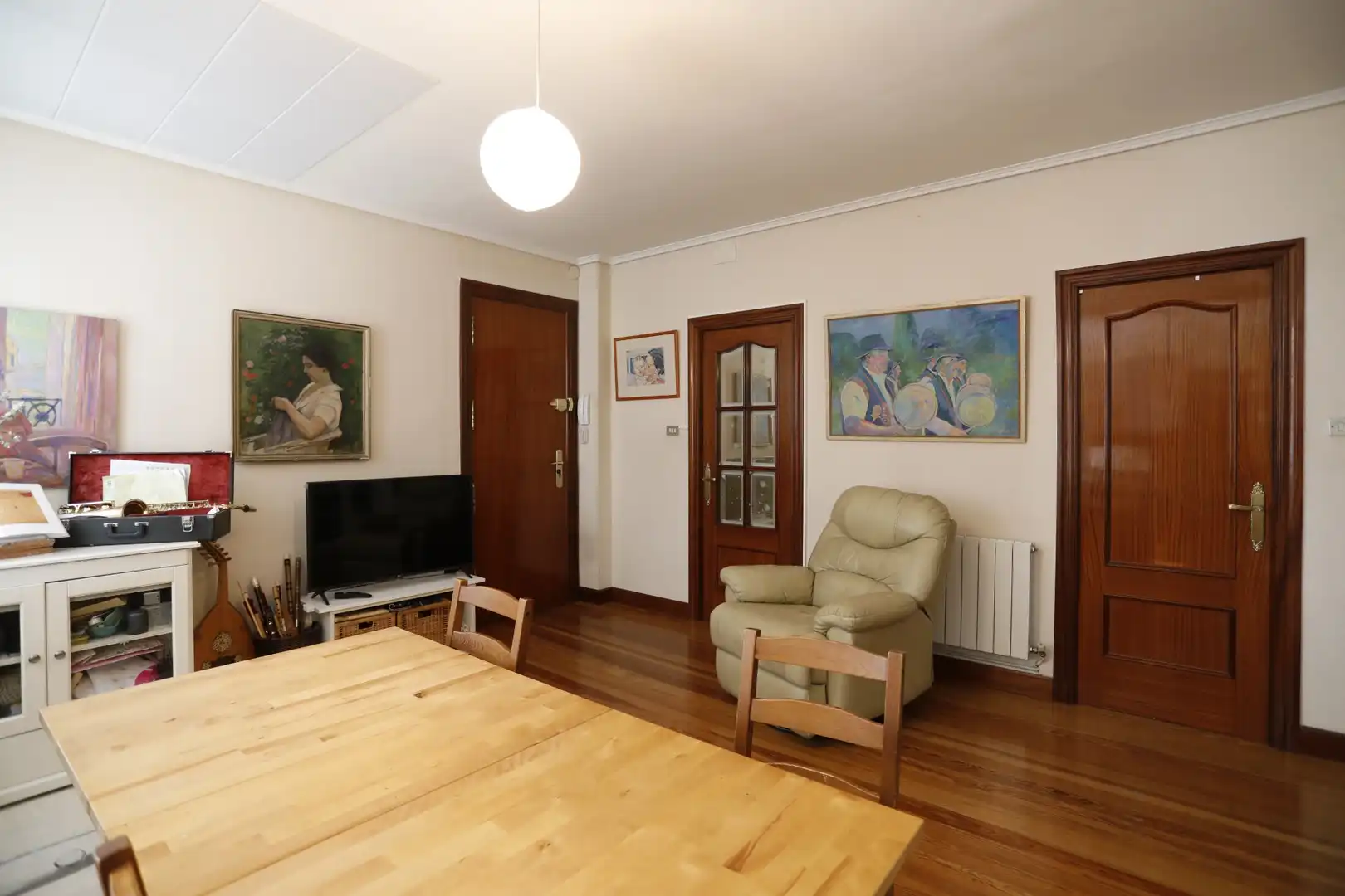 Sala d'estar de Pis en venda en Bilbao  amb Moblat