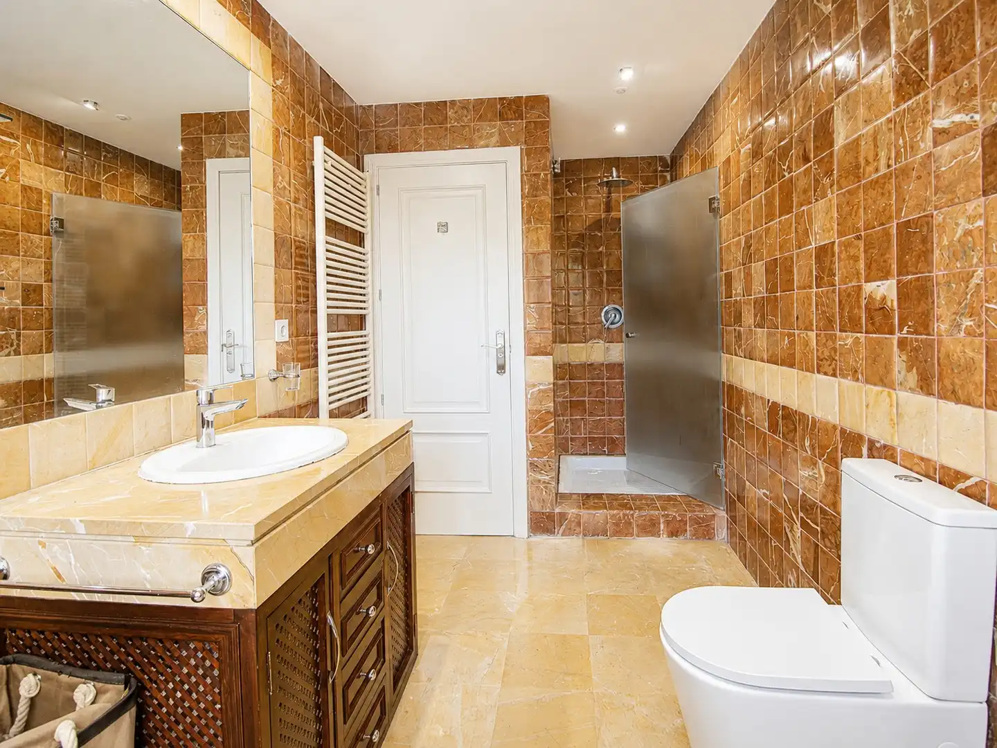 Bathroom of Houses for rent in Marbella  with Air Conditioner, Heating and Private garden