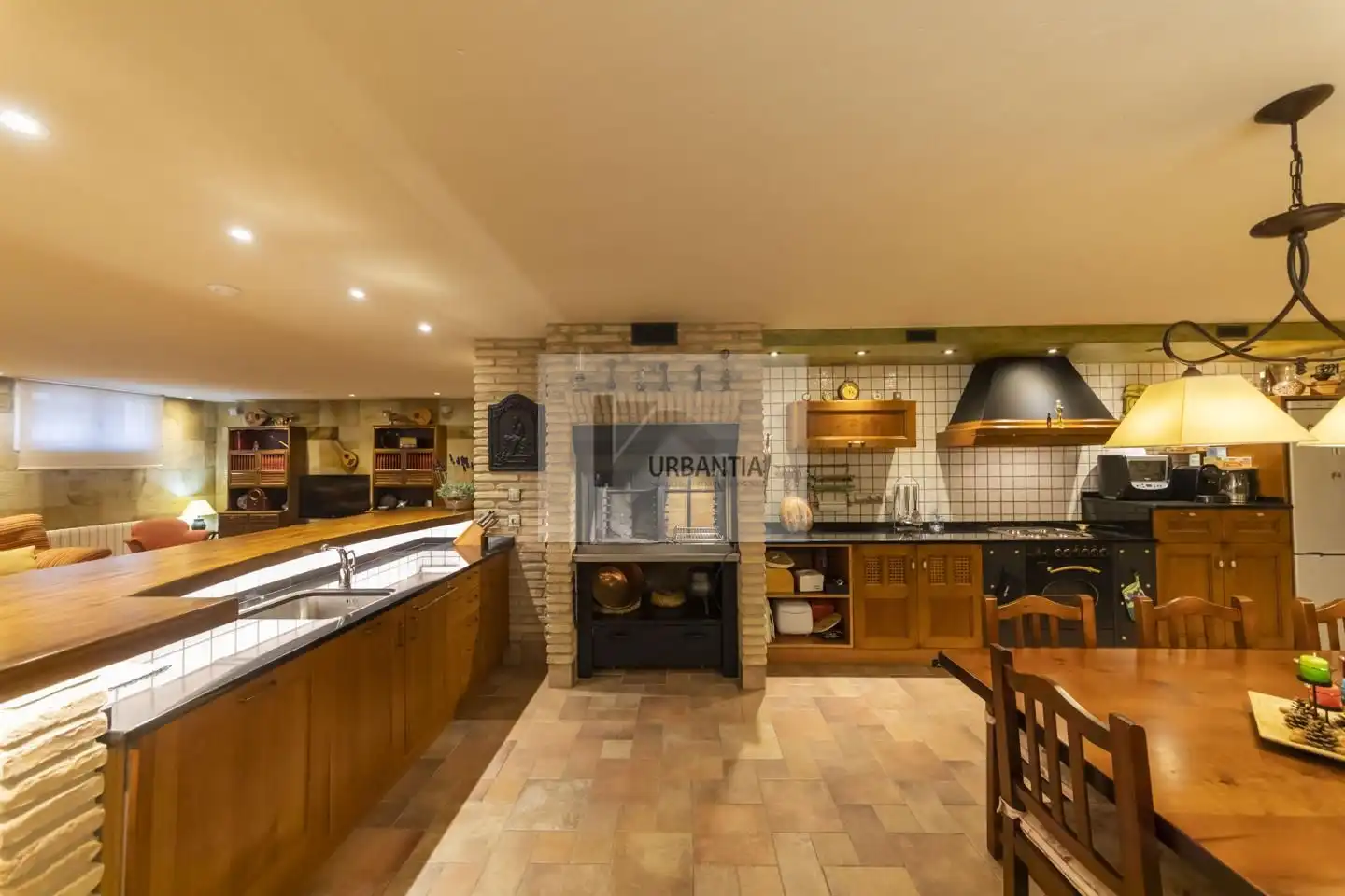 Cocina de Casa o chalet en venta en Cizur con Calefacción, Jardín privado y Parquet