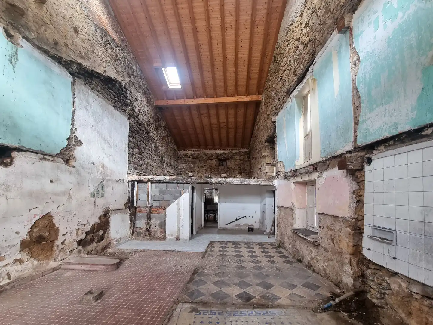 Houses for sale in Castañeda  with Private garden