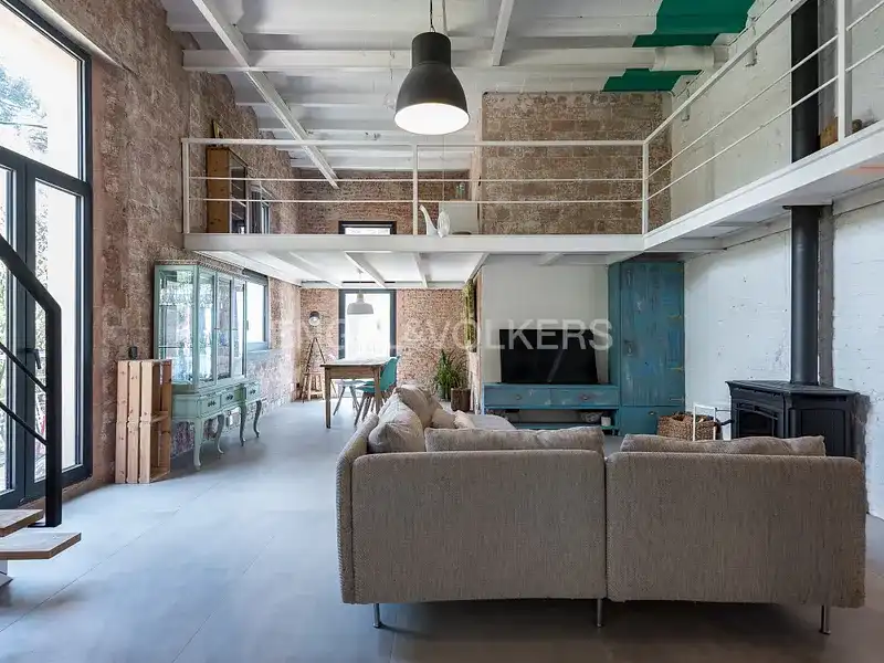 Sala de estar de Dúplex de alquiler en Barcelona con Aire acondicionado, Calefacción y Parquet