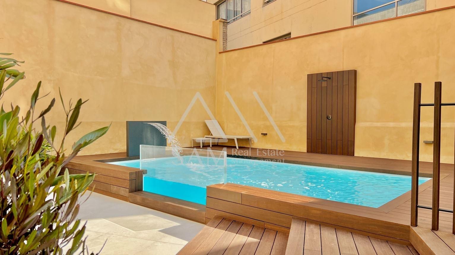 Piscina de Pis en venda en  Barcelona Capital amb Aire condicionat, Calefacció i Terrassa