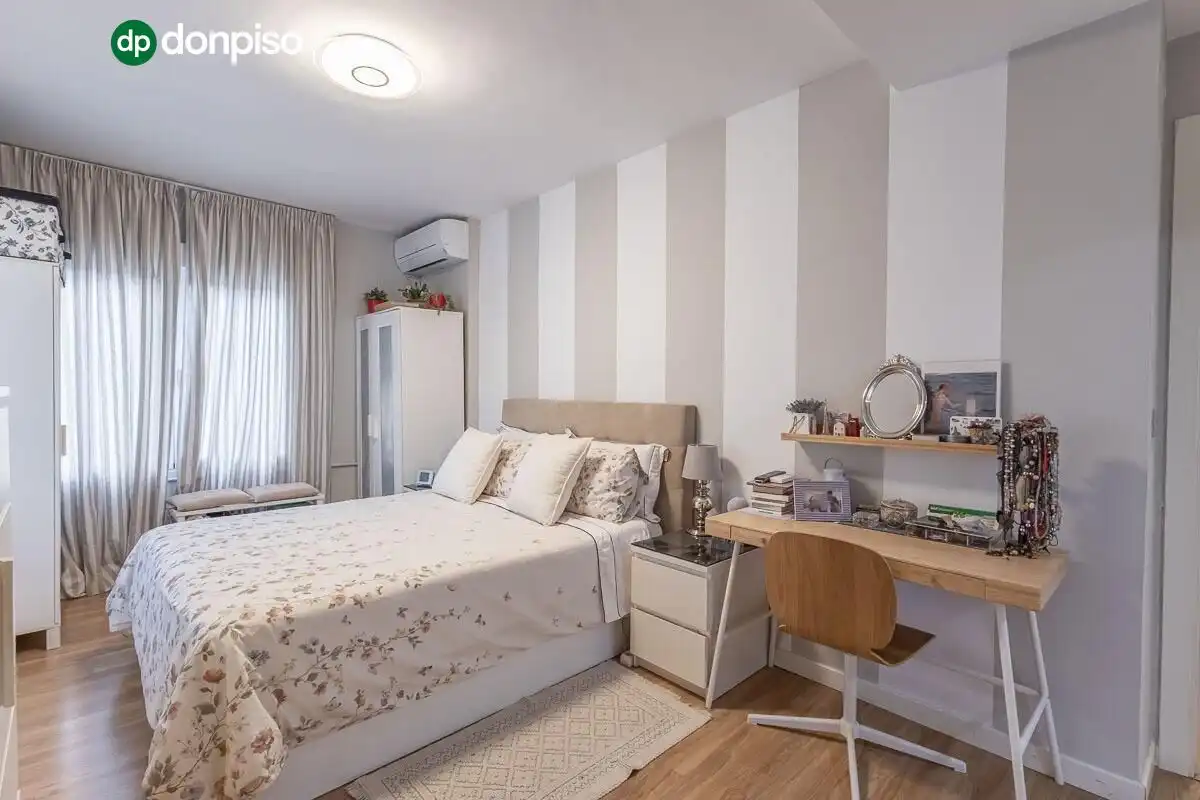 Habitación de Piso en venta en Genil
