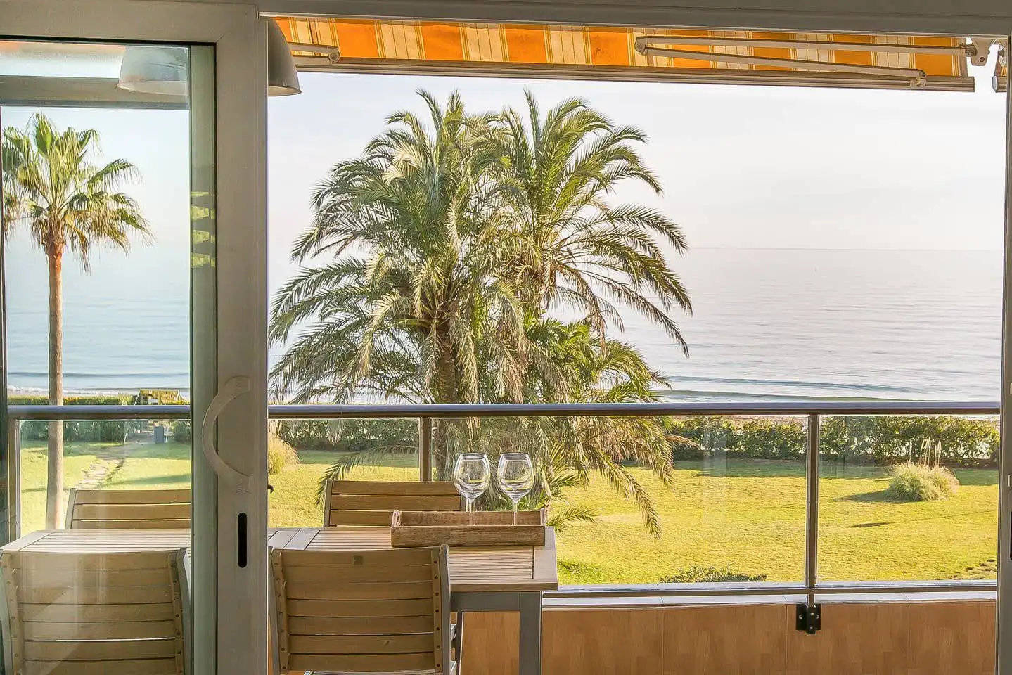 Terraza de Piso de alquiler en Gavà con Calefacción, Terraza y Piscina comunitaria