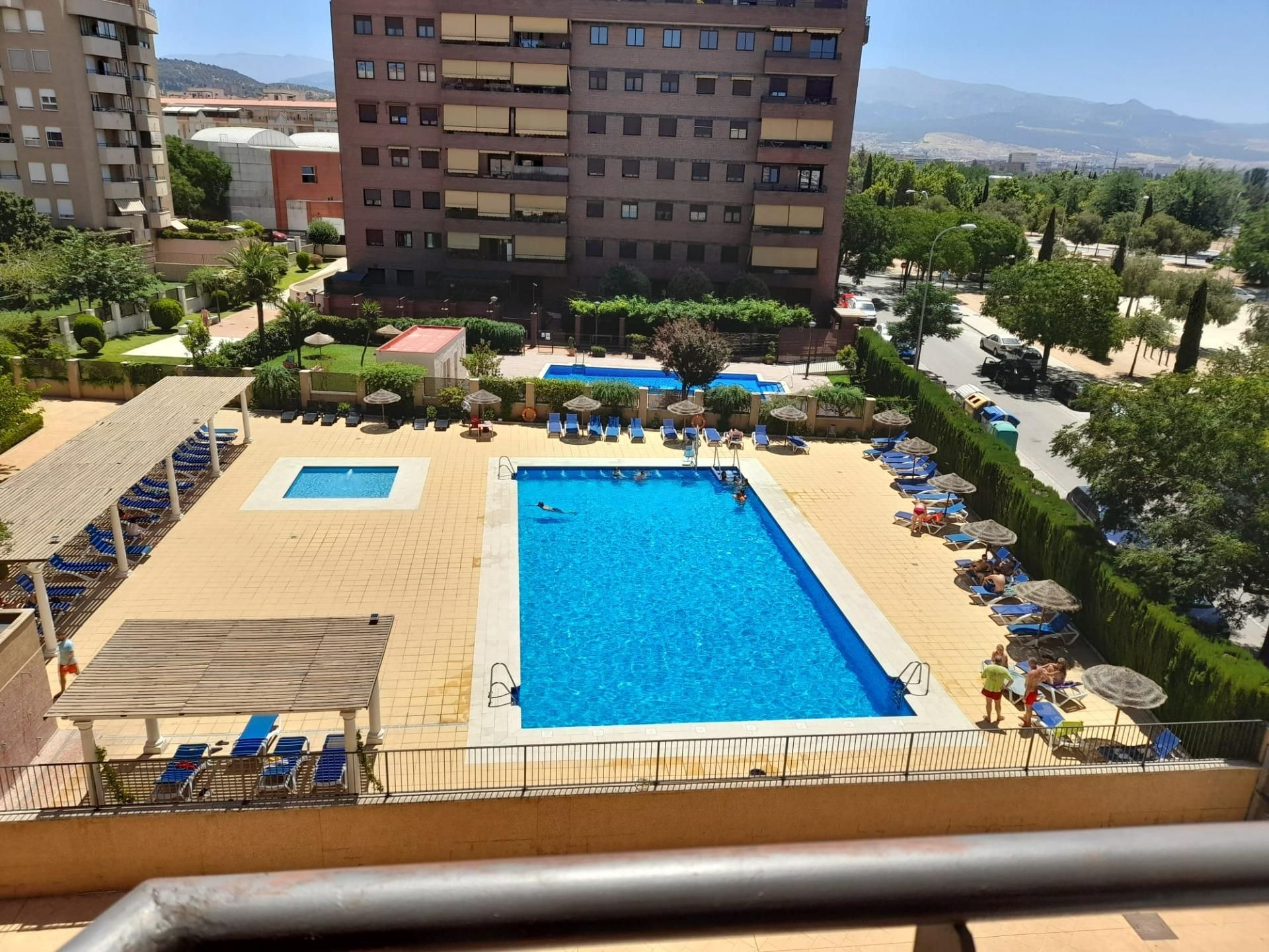 Swimming pool of Apartment to rent in  Granada Capital  with Heating, Private garden and Terrace