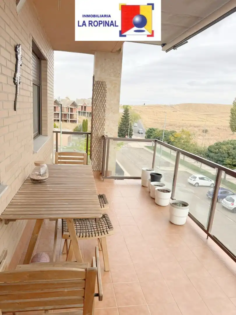 Terraza de Piso en venta en Carbajosa de la Sagrada con Calefacción, Parquet y Terraza