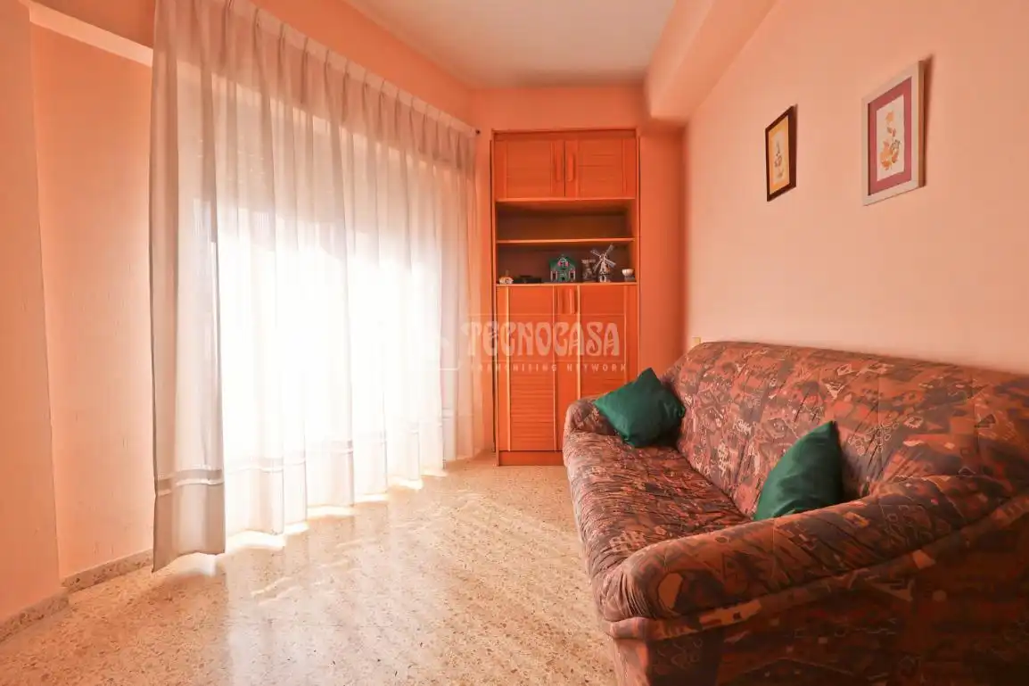 Living room of Flat for sale in Estivella  with Air Conditioner and Balcony