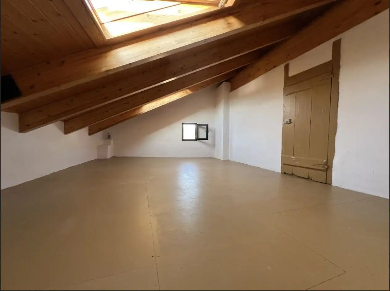 Flat for sale in Jaca