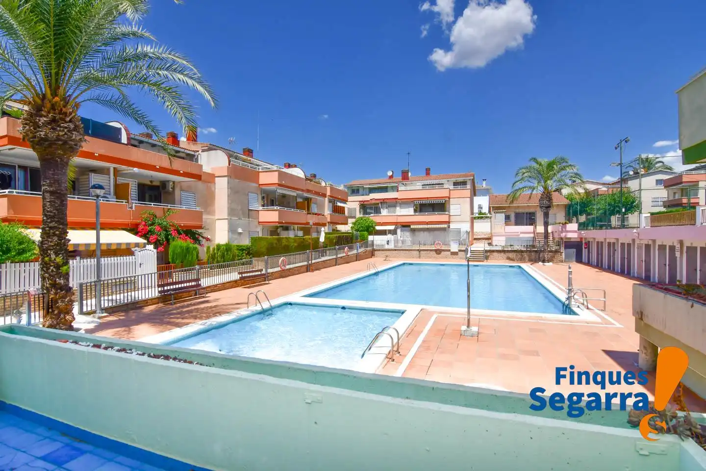 Piscina de Dúplex en venda en El Vendrell amb Aire condicionat, Terrassa i Piscina comunitària