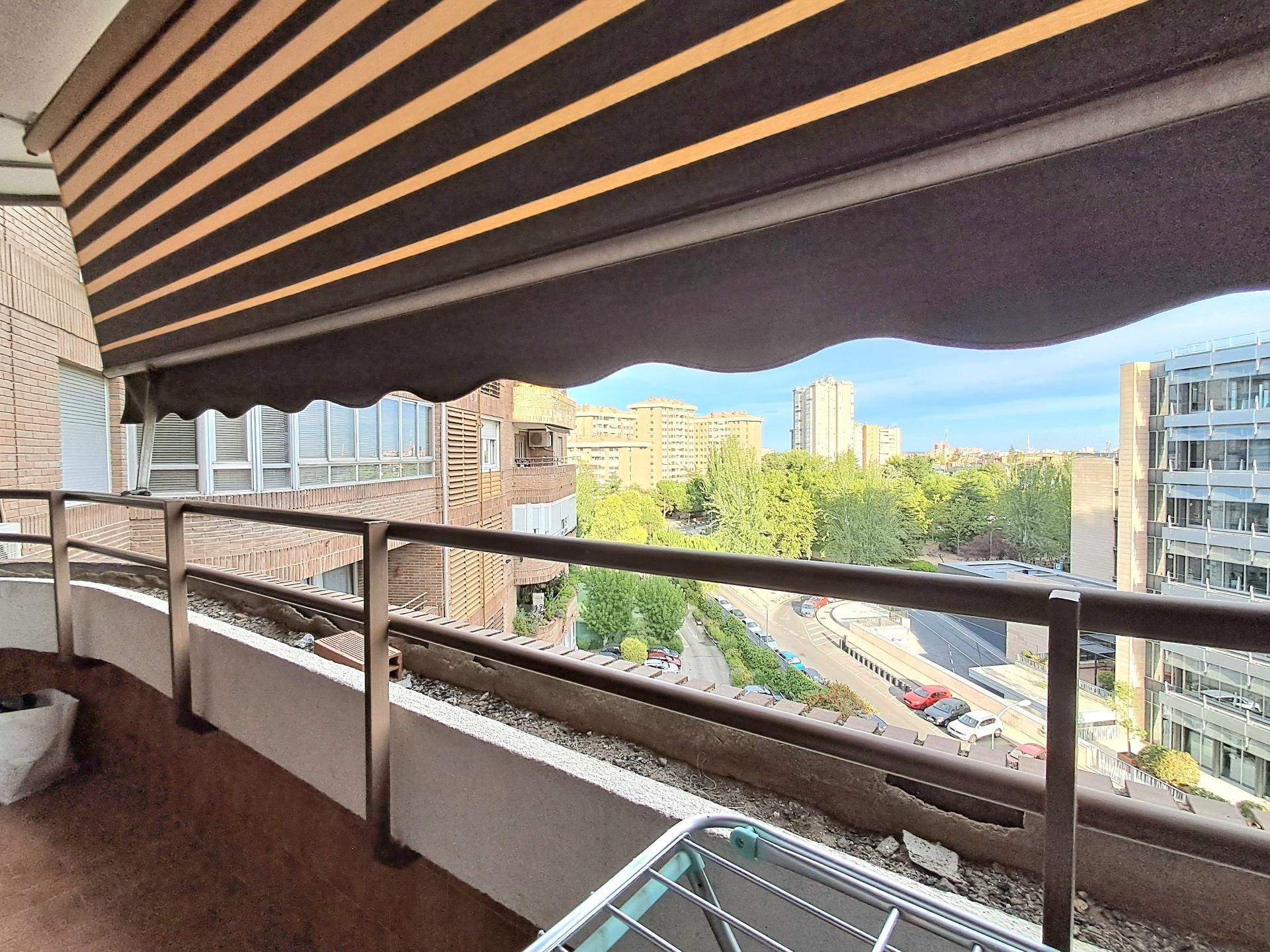 Balcony of Flat for sale in  Madrid Capital  with Air Conditioner, Heating and Private garden