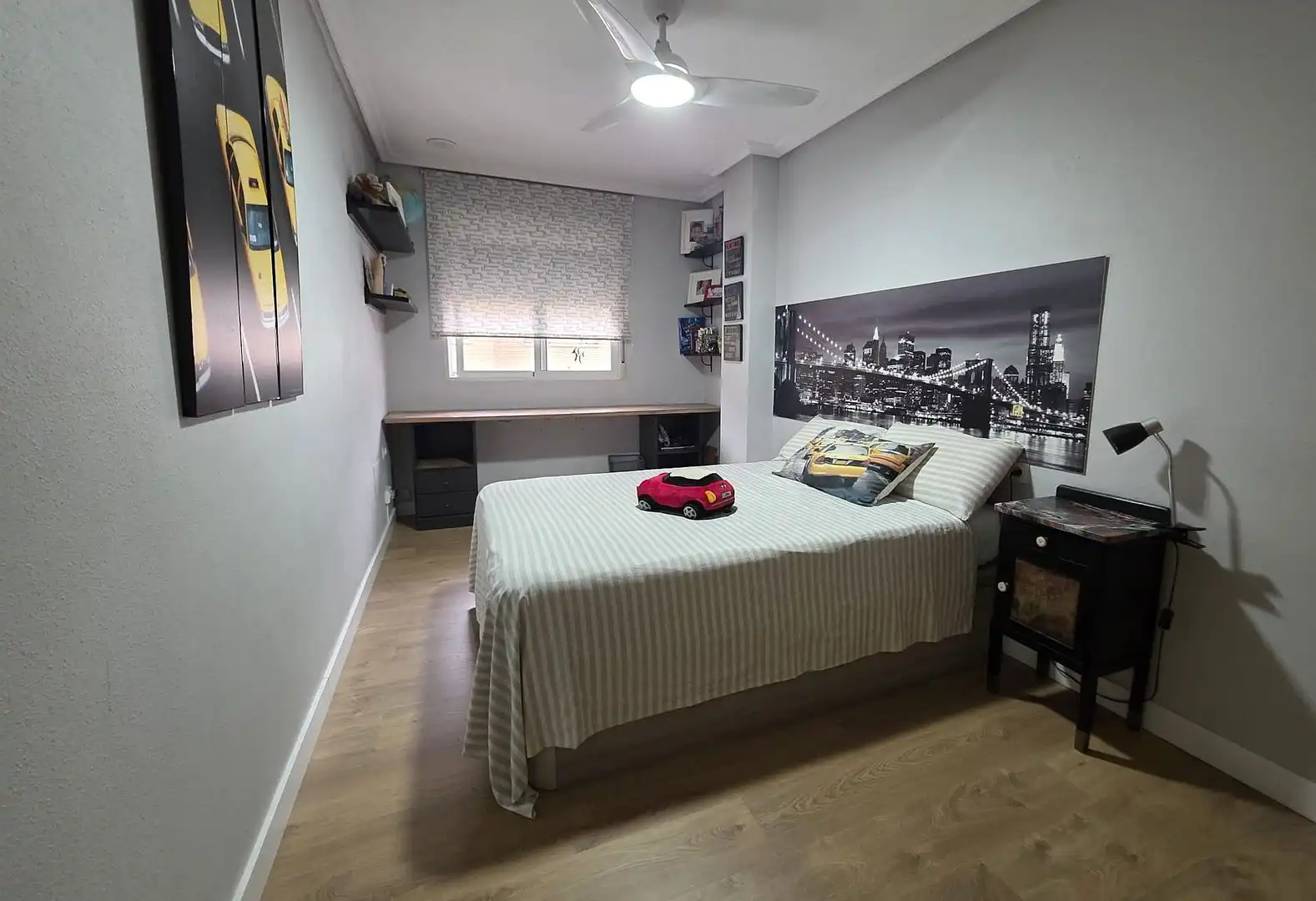Habitación de Ático en venta en Elche / Elx con Aire acondicionado, Terraza y Trastero