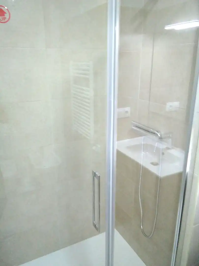 Badezimmer von Wohnung zum Verkauf in Vigo  mit Heizung