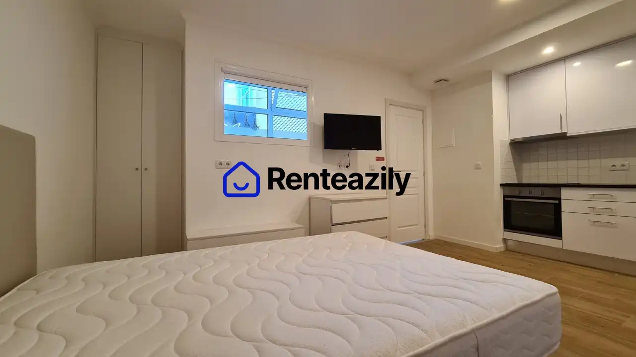 Habitación de Estudio de alquiler en Madrid con Aire acondicionado, Amueblado y Se aceptan mascotas
