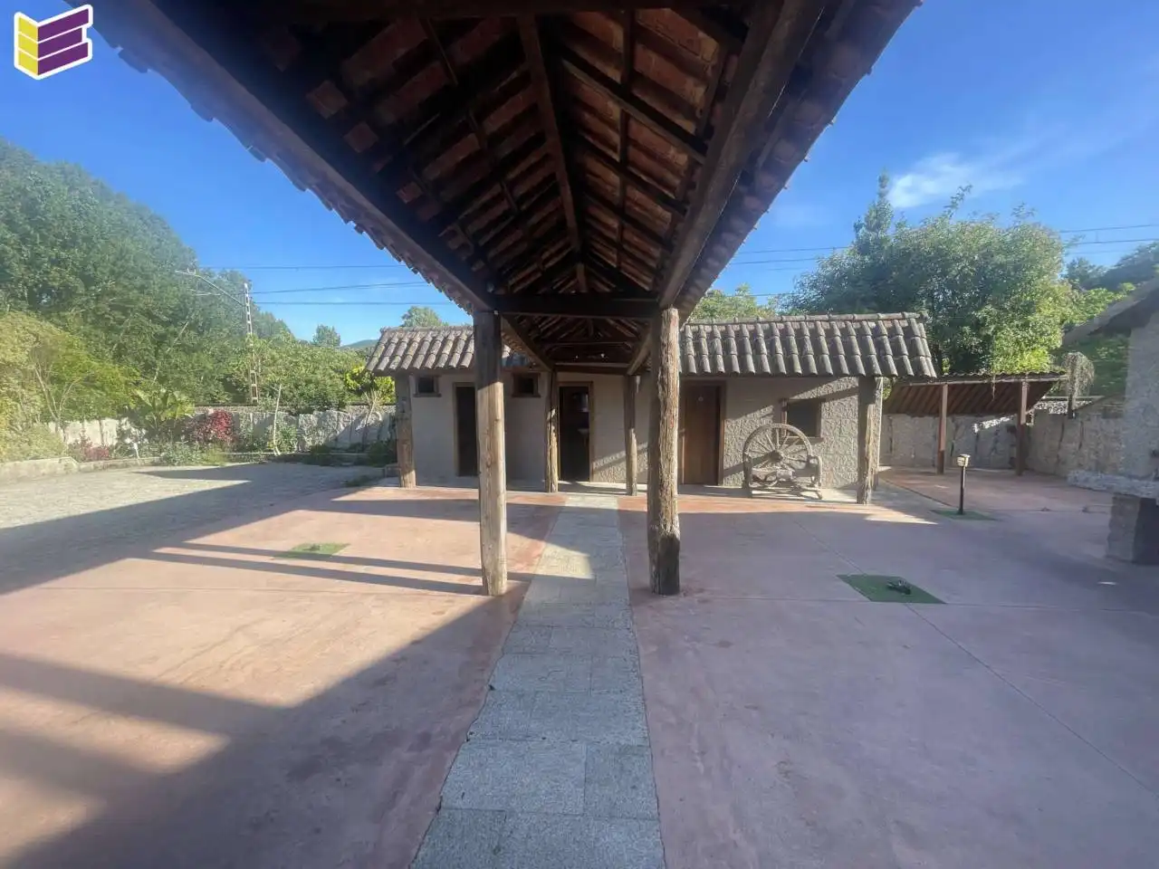 Vista exterior de Local en venda en Tui amb Aire condicionat i Alarma